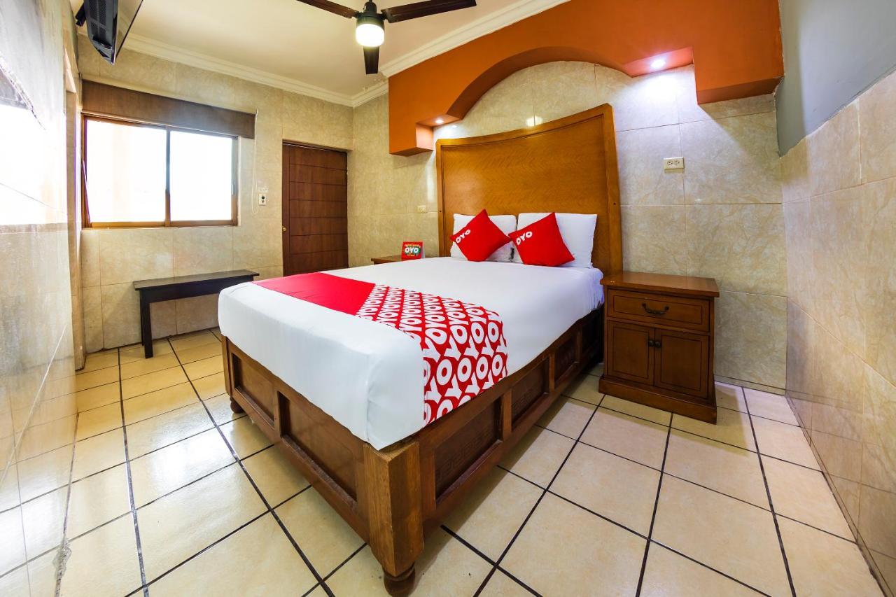 OYO Hotel Romo Los Mochis Exterior foto